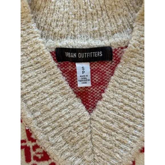 URBAN OUTFITTERS BDG Jordie HELLO Jacquard Sweater Vest Red Multi Small Festive - Picture 4 of 7